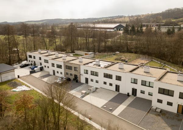 NA PREDAJ | Novostavby rodinných domov v radovej výstavbe – Ladzany (okres Krupina)