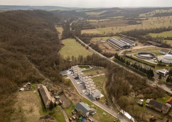 NA PREDAJ | Novostavby rodinných domov v radovej výstavbe – Ladzany (okres Krupina)