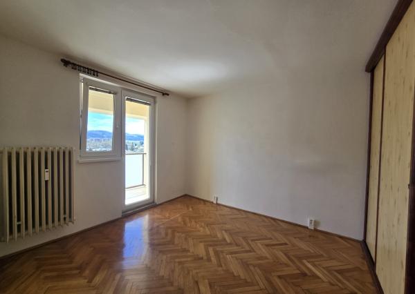 Exkluzívna ponuka! Ponúkam na prenájom 2.-izbový byt s balkónom v Poprade časť Západ ul. 29. Augusta