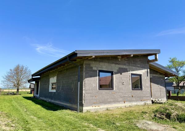 Moderný 4-izbový bungalov na predaj – Dlhé Klčovo