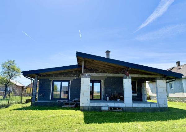 Moderný 4-izbový bungalov na predaj – Dlhé Klčovo