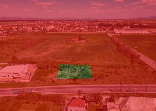 PREDAJ, INVESTIČNÝ POZEMOK 1 440 m², LEOPOLDOV, ŤAH D1 → HLOHOVEC