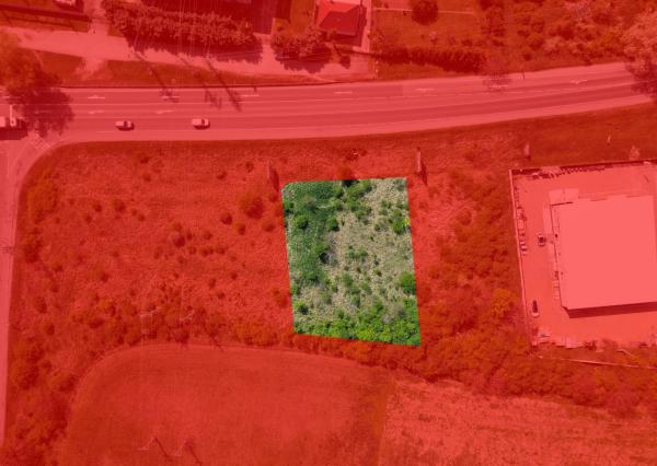 PREDAJ, INVESTIČNÝ POZEMOK 1 440 m², LEOPOLDOV, ŤAH D1 → HLOHOVEC