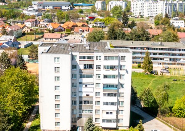 Ponúkame Vám na predaj garsónku v Michalovciach.