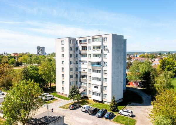 Ponúkame Vám na predaj garsónku v Michalovciach.