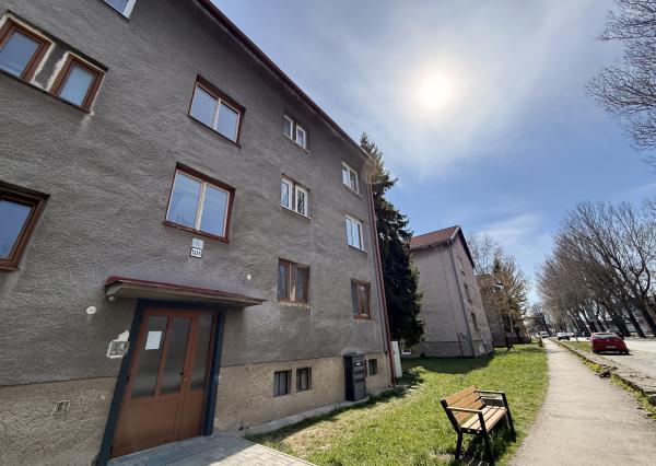 Kompletne zrekonštruovaný 2-izbový byt v tehlovom dome – Kežmarok, Garbiarska ul.