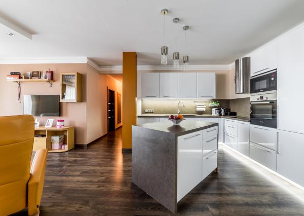 REZERVOVANÉ - 4-izbový, predaj, 94 m2, parking, Borovicový háj, Popradská, Košice