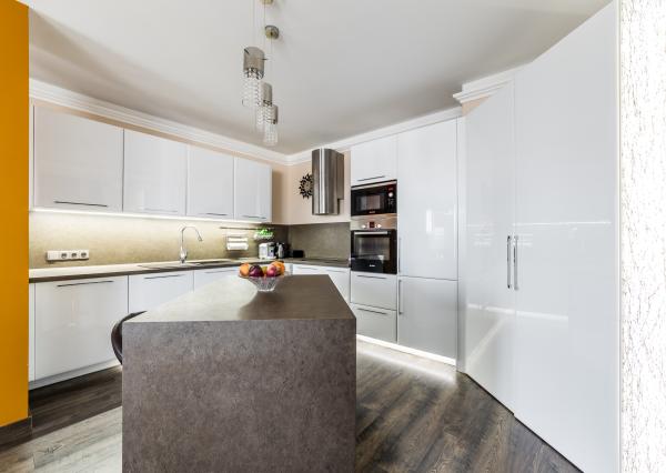 REZERVOVANÉ - 4-izbový, predaj, 94 m2, parking, Borovicový háj, Popradská, Košice