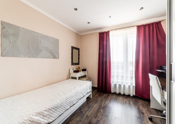 REZERVOVANÉ - 4-izbový, predaj, 94 m2, parking, Borovicový háj, Popradská, Košice