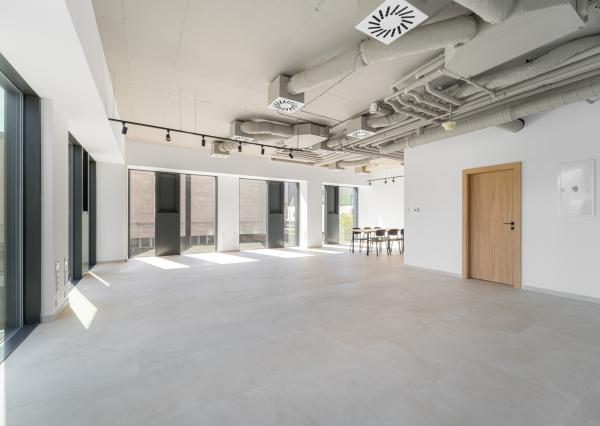 Moderný nebytový priestor open space o veľkosti 124,76 m2 v DUETT Business Residence na prenájom.