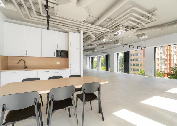 Moderný nebytový priestor open space o veľkosti 124,76 m2 v DUETT Business Residence na prenájom.