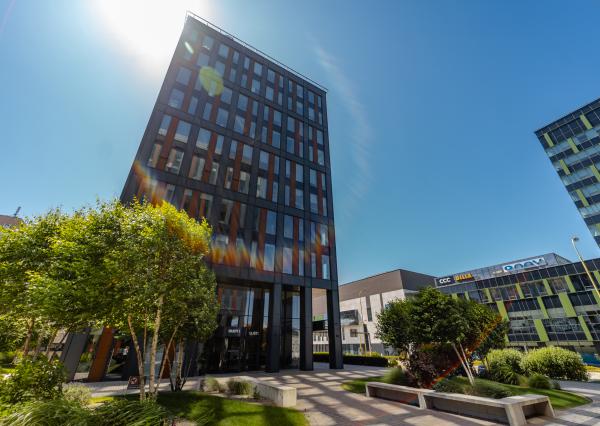 Moderný nebytový priestor open space o veľkosti 124,76 m2 v DUETT Business Residence na prenájom.