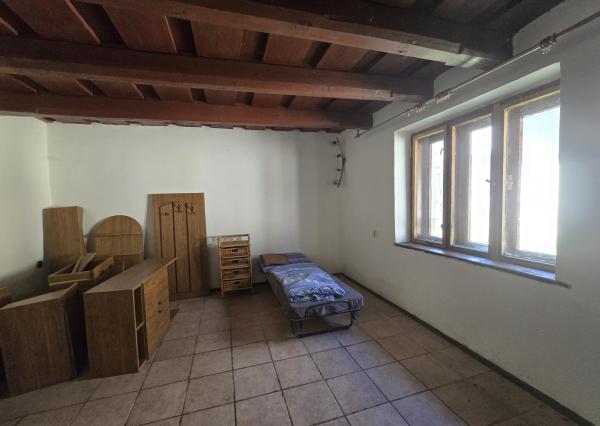 Exkluzívna ponuka! Ponúkam na predaj  menší rodinný dom v obci Vlachovo okres Rožňava