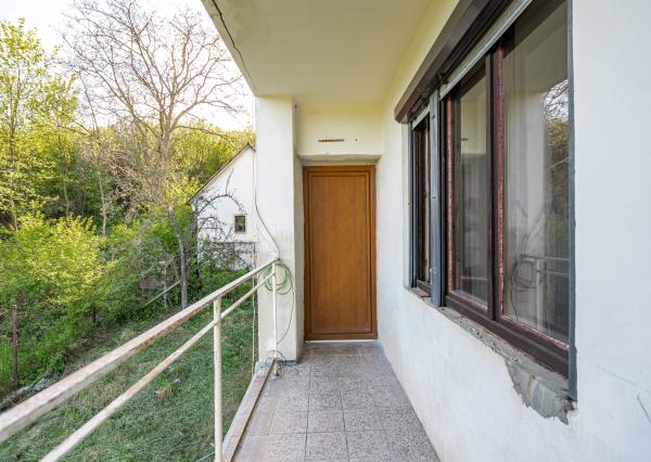 NA PREDAJ | Rodinný dom s potenciálom v obci Podhorie, okres Banská Štiavnica