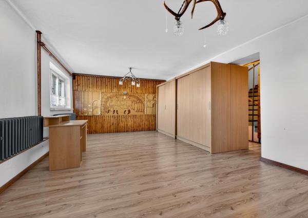 Na predaj rodinný dom s garážou, pozemok 817 m2, Hornoulická ulica, Bojnice