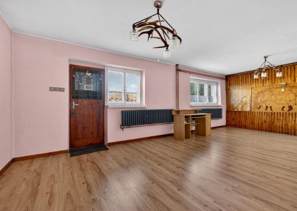 Na predaj rodinný dom s garážou, pozemok 817 m2, Hornoulická ulica, Bojnice