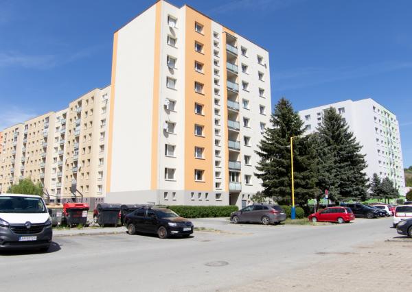 Exkluzívne na predaj priestranný 4 izbový byt v Prešove,  sídlisko Sekčov, ul. Sibírska