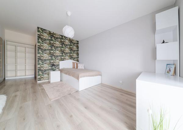 Na prenájom veľký 3 izbový byt • Borovicový háj • Terasa