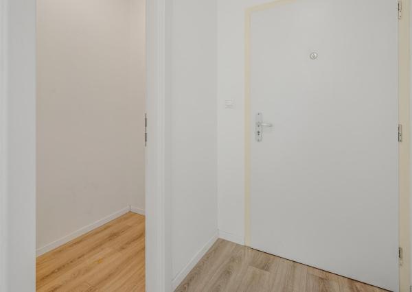 Prenájom 2-izbový byt 61 m2, Vajanského, Piešťany
