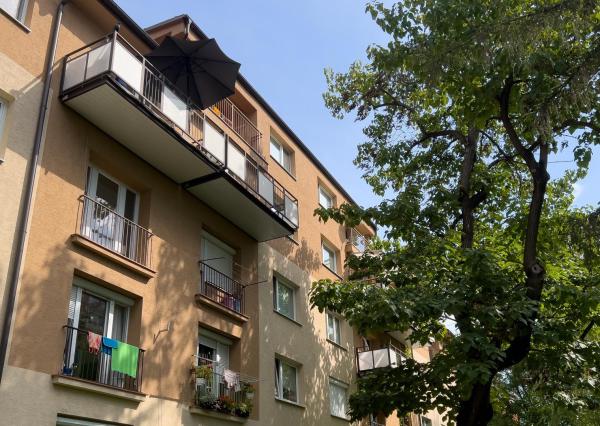 Prenájom 2-izbový byt 61 m2, Vajanského, Piešťany