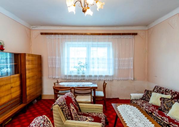 Exkluzívne na predaj rodinný dom v tokajskej obci Čerhov.