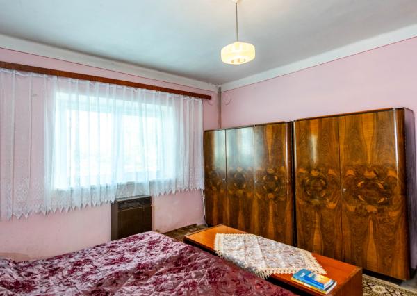 Exkluzívne na predaj rodinný dom v tokajskej obci Čerhov.