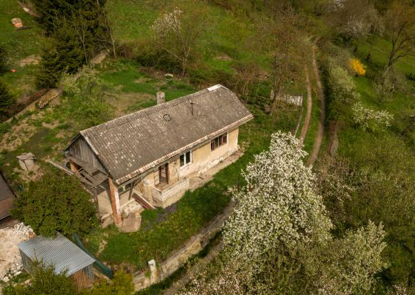 NA PREDAJ | Stavebný pozemok s potenciálom – Žarnovická Huta, Žarnovica