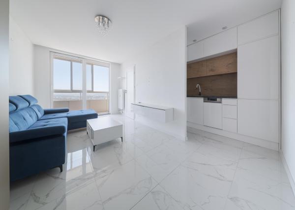 1,5-izbový, predaj, kompletná rekonštrukcia, 43 m2, pražský typ, loggia, Buzulucká, Košice