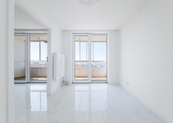 1,5-izbový, predaj, kompletná rekonštrukcia, 43 m2, pražský typ, loggia, Buzulucká, Košice
