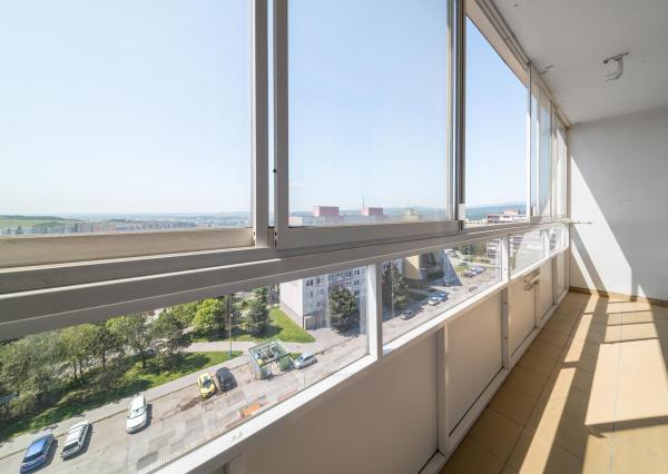 1,5-izbový, predaj, kompletná rekonštrukcia, 43 m2, pražský typ, loggia, Buzulucká, Košice