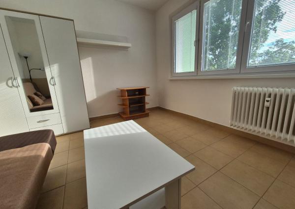 Exkluzívne na prenájom 1-izbový byt na Terase, ul. Nešporova