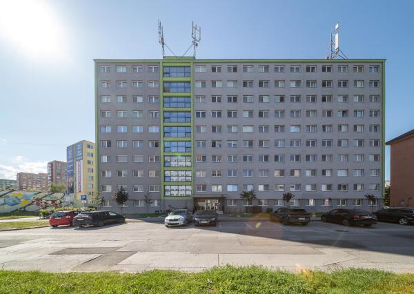 Zariadený 2i byt na prenájom pri Auparku • Krivá • Juh