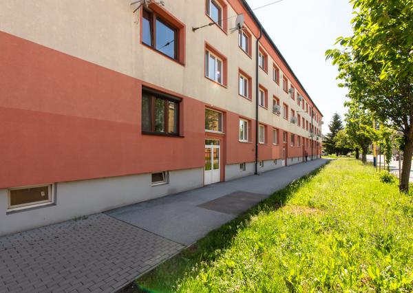 Ponúkame Vám na prenájom 2 izbový byt v širšom centre mesta Prešov