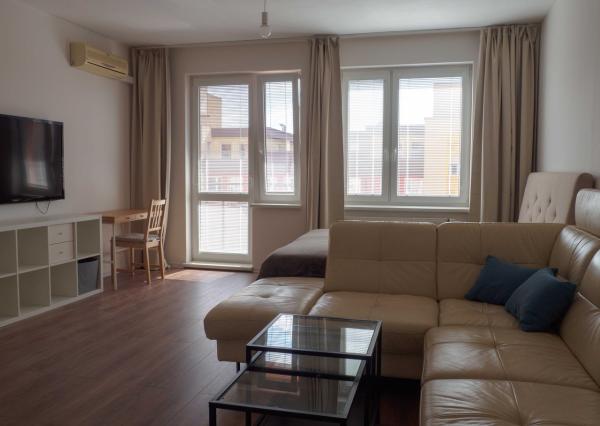 Na prenájom 1-izbový byt s balkónom, 42 m2, Vyšehradská ulica, Bratislava-Petržalka