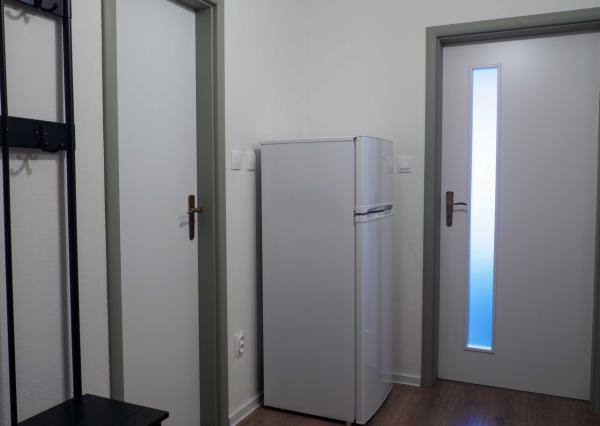 Na prenájom 1-izbový byt s balkónom, 42 m2, Vyšehradská ulica, Bratislava-Petržalka