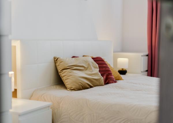 NA PREDAJ praktický 3-izbový byt po kompletnej rekonštrukcii, 55,59 m², ul. Furdekova – Petržalka
