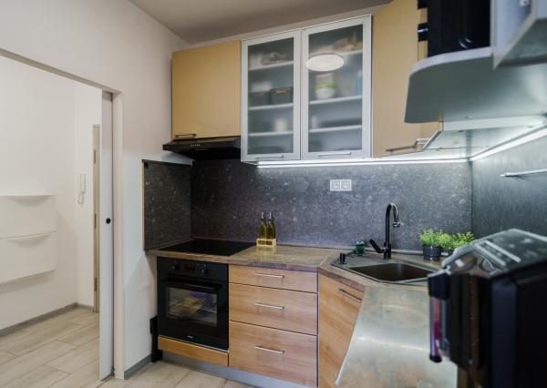 NA PREDAJ praktický 3-izbový byt po kompletnej rekonštrukcii, 55,59 m², ul. Furdekova – Petržalka