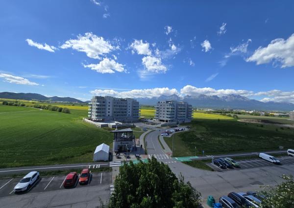 Exkluzívna ponuka! Ponúkam na predaj 4-izbový byt s balkónom v Poprade ul. Suchoňova