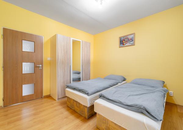 2 izbový byt, s 2 balkónmi