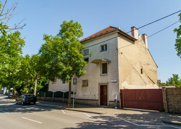 Prenájom, krásny 1-izbový byt v centre Piešťan, Sládkovičova ulica, 33 m2