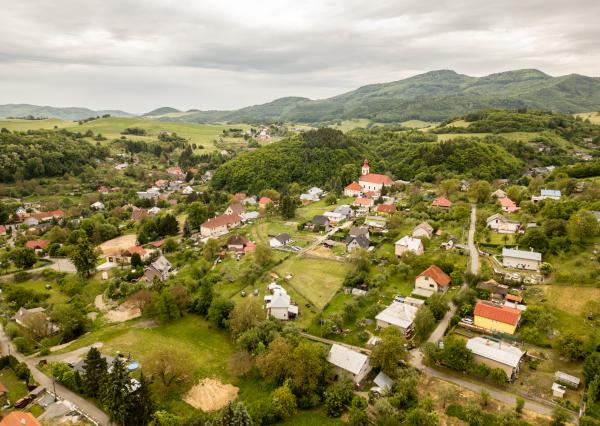 Ponúkame Vám na predaj dva stavebné pozemky v Banskej Štiavnici - Štefultov