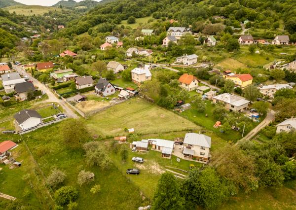 Ponúkame Vám na predaj dva stavebné pozemky v Banskej Štiavnici - Štefultov