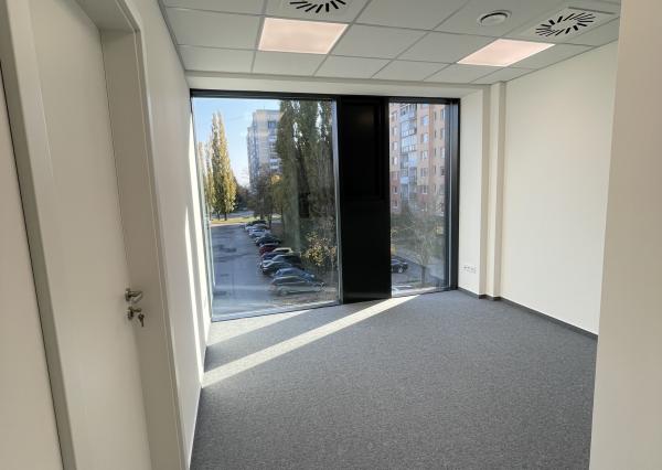 Nebytový priestor v business centre DUETT II o výmere 98,74m2 na 1.poschodí.