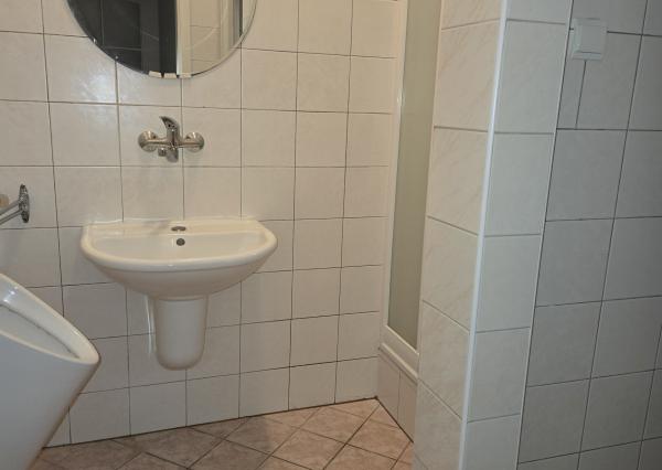 Exkluzívne na prenájom priestory v Poprad – Matejovciach, ul. Allendeho na účely podnikania alebo prevádzky