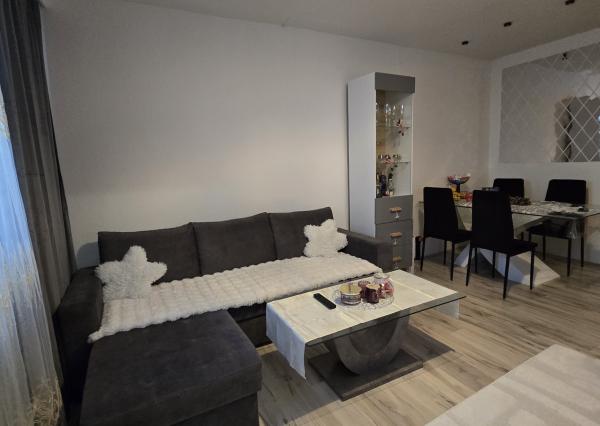 Exkluzívna ponuka! Ponúkam na predaj 2 izbový byt s balkónom v Poprade, časť sídlisko Západ na ul. 29. Augusta