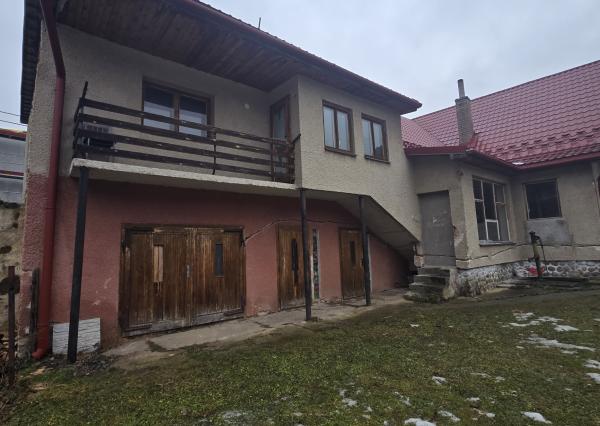 REZERVOVANÉ - Exkluzívne na predaj rodinný dom po čiastočnej rekonštrukcii v obci Holumnica, okres Kežmarok