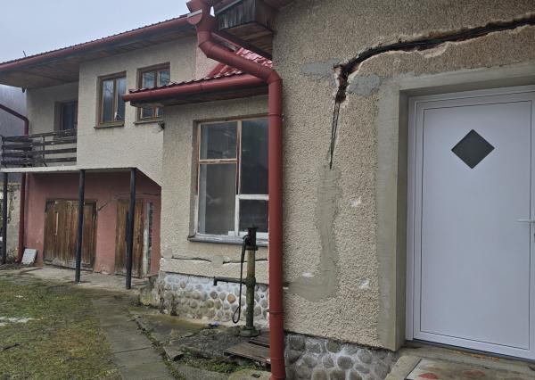 REZERVOVANÉ - Exkluzívne na predaj rodinný dom po čiastočnej rekonštrukcii v obci Holumnica, okres Kežmarok