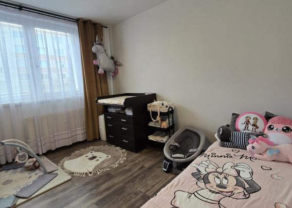 REZERVOVANĚ -   Na predaj 3-izbový byt v Poprade časť Matejovce na  sídlisku Allendeho