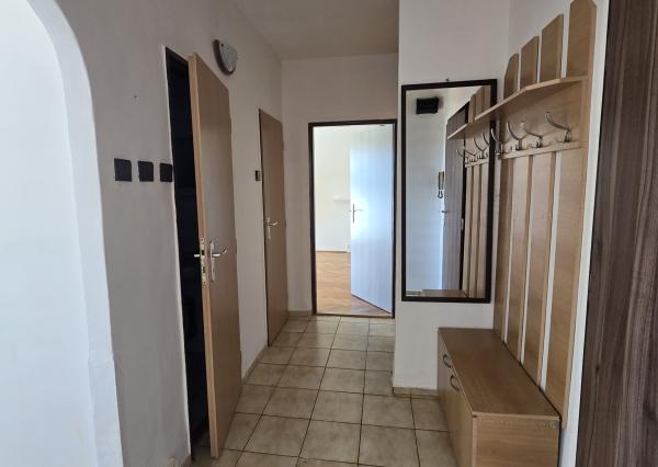 Exkluzívna ponuka! Ponúkam na prenájom 2.-izbový byt s balkónom v Poprade časť Západ ul. 29. Augusta
