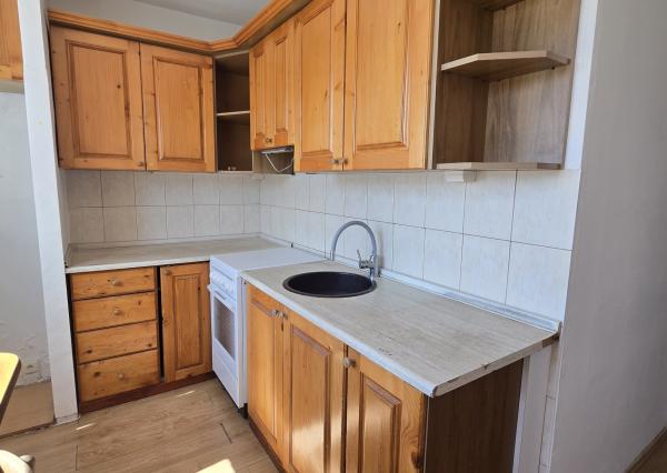 Exkluzívna ponuka! Ponúkam na prenájom 2.-izbový byt s balkónom v Poprade časť Západ ul. 29. Augusta